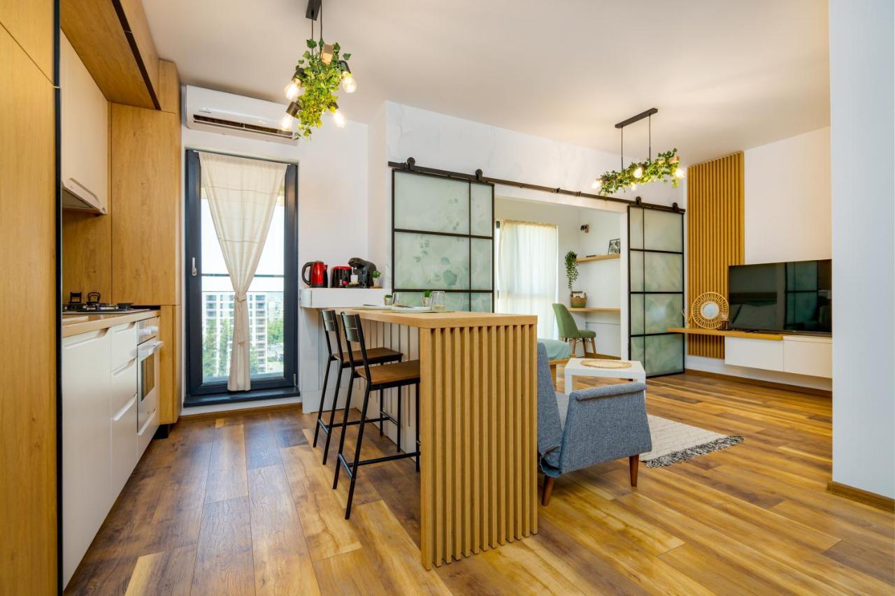 Botanic Nest Panoramic Studio Bukarest Exteriör bild