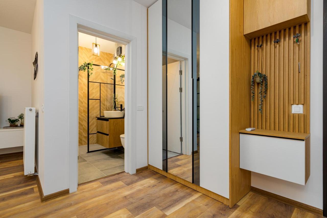 Botanic Nest Panoramic Studio Bukarest Exteriör bild